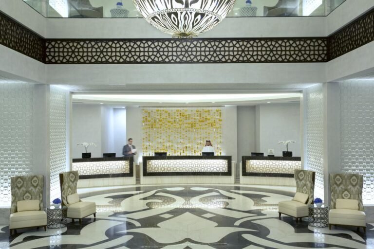 Conrad_Hotel_Counter